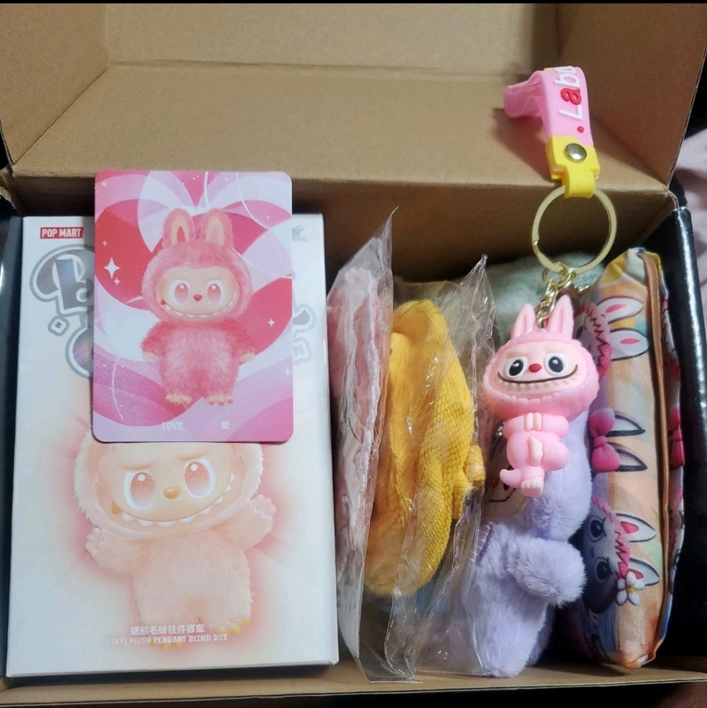 CONFIRMED Love Labubu Bundle + Real Gold Keychain W/ COA 14 piece bundle